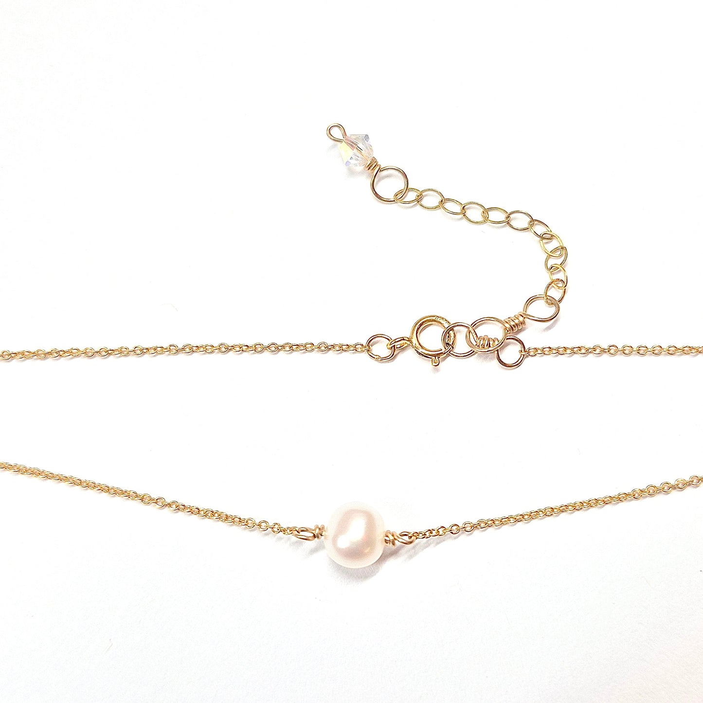 Single Pearl choker necklace