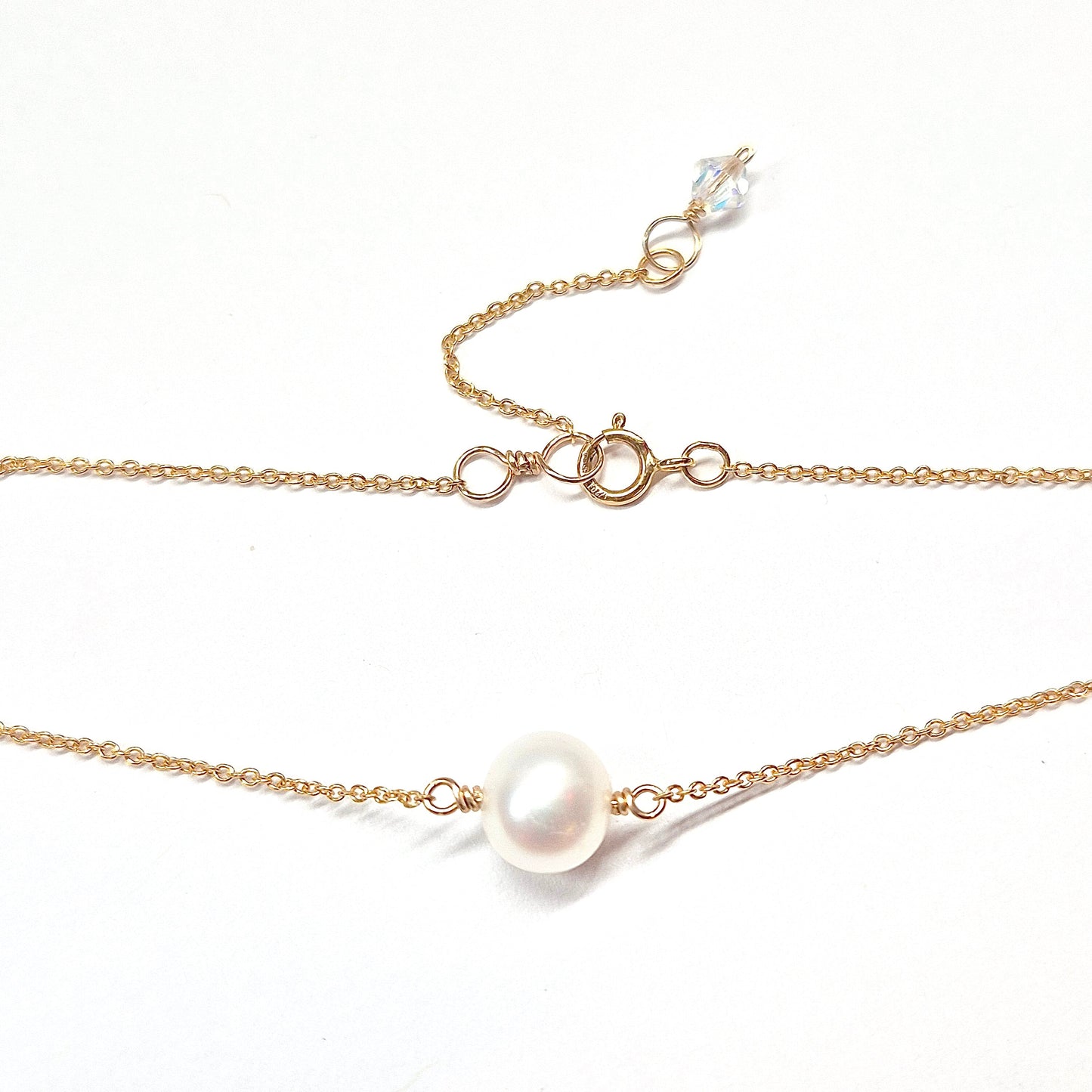 Single Pearl choker necklace