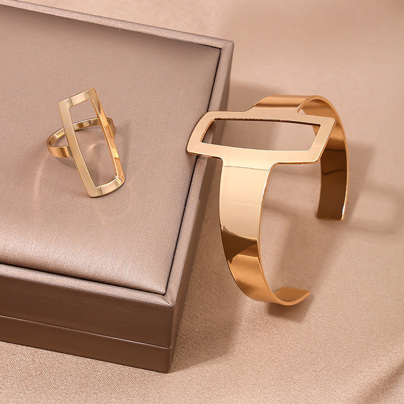 Women's Metal Design Geometric Opening Simple Retro Jewelry Set